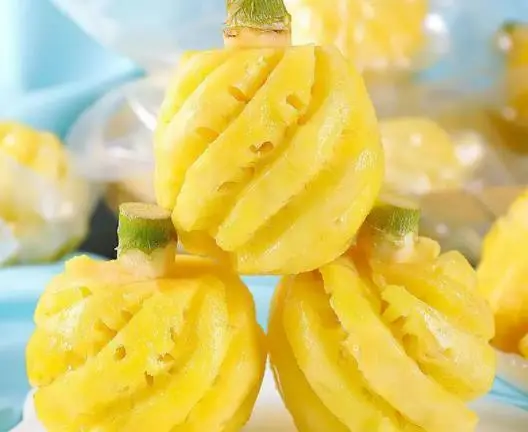 小菠萝怎么那么甜 小菠萝是什么品种的菠萝-小麦知识