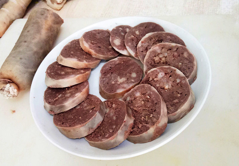 血肠用的大肠还是小肠 东北血肠怎么做-小麦知识