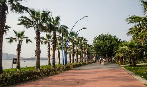 2023年厦门4月份雨水多吗 厦门4月天气预报有雨还能去旅游吗-小麦知识