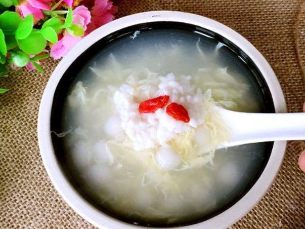 醪糟怎么吃补气补血效果好 醪糟生湿还是除湿-小麦知识