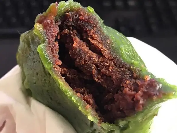 青团用油豆沙还是水豆沙好吃 青团是哪个地方的特产-小麦知识