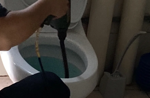 上门修马桶套路深怎么回事 上门修马桶被骗怎么解决-小麦知识