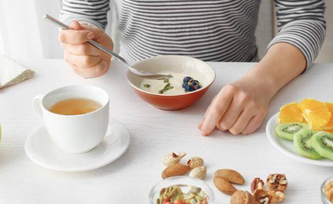 不吃主食或造成大脑功能衰退吗 不吃主食或造成大脑功能衰退怎么办-小麦知识