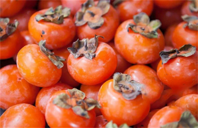 柿子怎么能去涩味 柿子盐水泡多久才能好吃-小麦知识