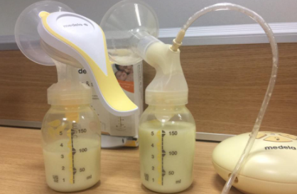 吸奶器吸母乳要加热吗 母乳冷藏后如何温奶-小麦知识