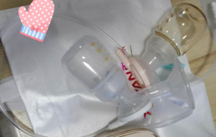 吸奶器刚吸的奶可以立即给宝宝喝么 母乳吸出来一个小时之后需要加热吗-小麦知识