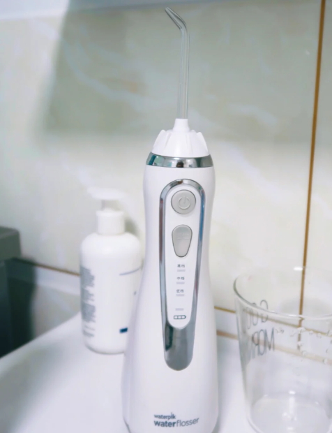 冲牙器里面的水每次都需要处理干净吗 冲牙器每次用完都要清洗水箱吗-小麦知识