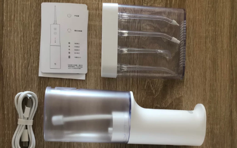 冲牙器使用时张开嘴还是闭嘴 冲牙器可以多人混用吗-小麦知识