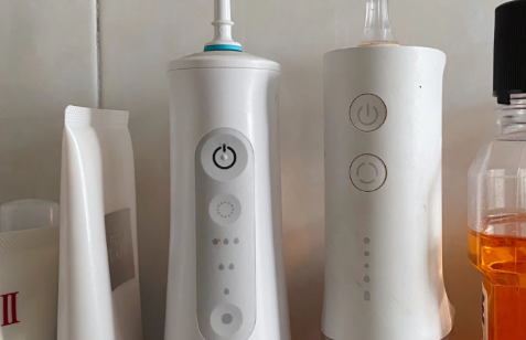 冲牙器使用时张开嘴还是闭嘴 冲牙器可以多人混用吗-小麦知识