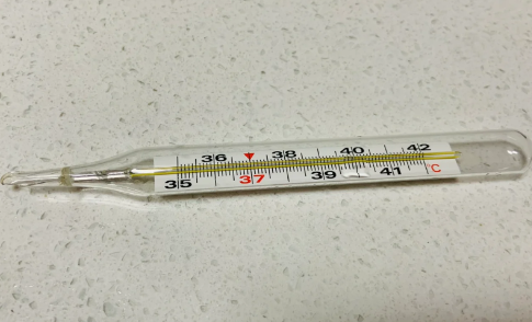 体温计超过5分钟就不准了吗 体温计夹了10分钟还准吗-小麦知识