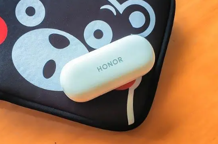 荣耀flypods3怎么样值得购买吗 荣耀flypods3能连两个手机吗-小麦知识