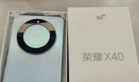 荣耀 X40是曲面屏吗 荣耀 X40电池容量是多少毫安时-小麦知识