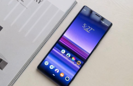 索尼xperia1iii屏幕是哪家的 索尼xperia1iii是曲面屏吗-小麦知识