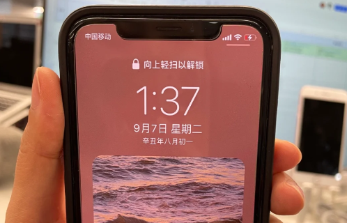 手机电量从50瞬间没电关机正常吗 还剩50度电就自动断电了怎么办-小麦知识