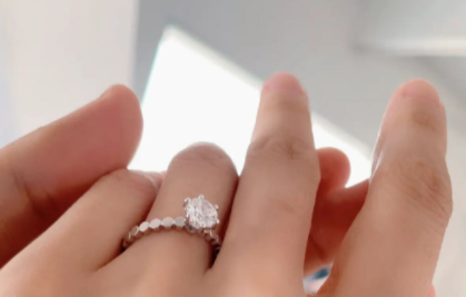 戒指的戴法和意义分别是什么 结婚戒指戴哪个手指-小麦知识