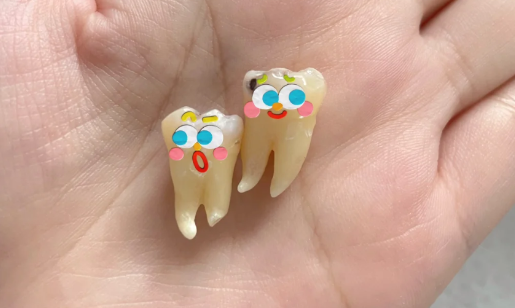 拔牙后棉球吐掉还出血需要再咬棉球吗 拔牙后棉球吐掉还出血可以不管吗-小麦知识