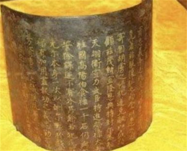 大臣被处死掏出免死金牌 大臣掏出免死金牌-小麦知识