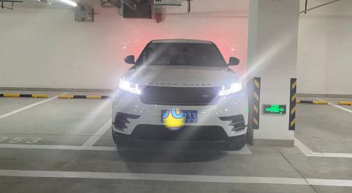 3个车位买中间的傻不傻 3个车位的是左边好还是右边好-小麦知识