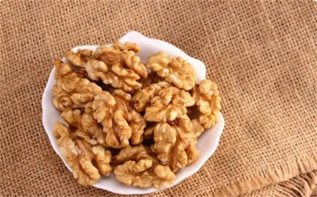 坚果里面到底含多少油脂-小麦知识