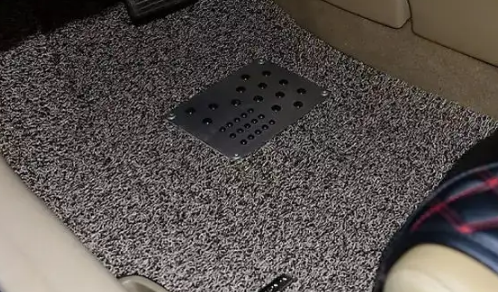 汽车脚垫包门槛的好还是不包的好 汽车脚垫包门槛粘不牢固怎么办-小麦知识