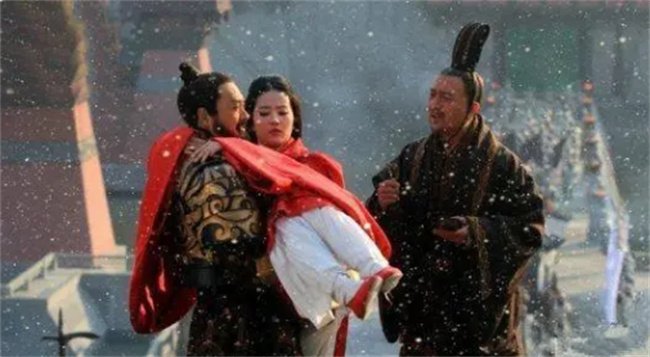 揭秘曹操为何三次在美女裙下栽跟头？ 曹操为什么喜欢有夫之妇-小麦知识