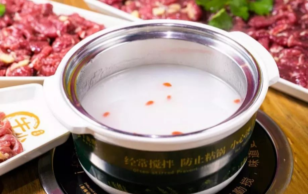 粥底火锅用什么蘸料好吃 粥底火锅蘸料怎么调-小麦知识