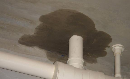 卫生间漏水到楼下怎么查找漏水点 卫生间防水漏水不砸砖怎么处理-小麦知识
