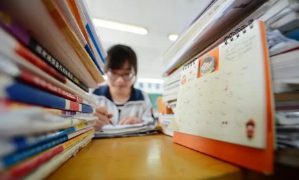 2023高考超过录取线多少分就稳了 高考高于分数线多少分报考不会漏-小麦知识