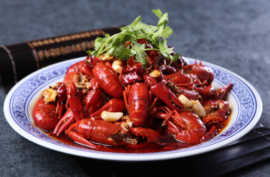 小龙虾热水焯完还用过凉水吗 小龙虾焯水后要过冷水吗-小麦知识