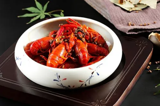 小龙虾一般炸多久肉才不会散 小龙虾炸多久肉质最好-小麦知识