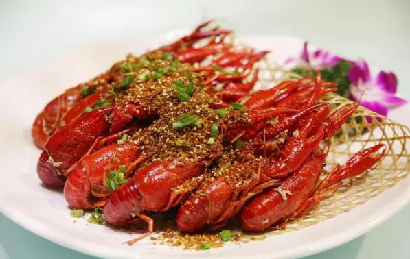 小龙虾冷冻要焯水吗 小龙虾冷冻前需要用热水过吗-小麦知识