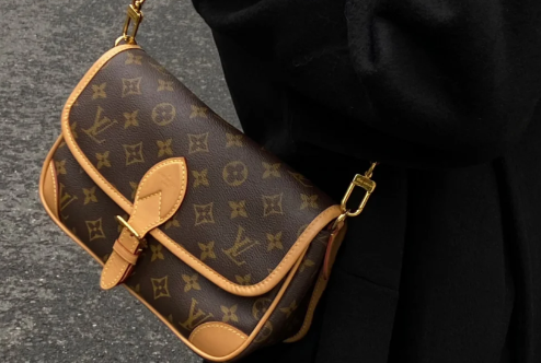 中古包换过皮还保值吗 中古包换了配皮会鉴定为假吗-小麦知识