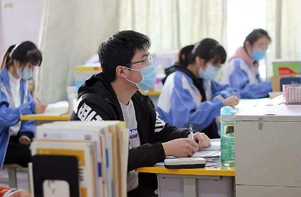 2023年高考封路私家车送考可以吗 高考期间可以开车送孩子吗-小麦知识
