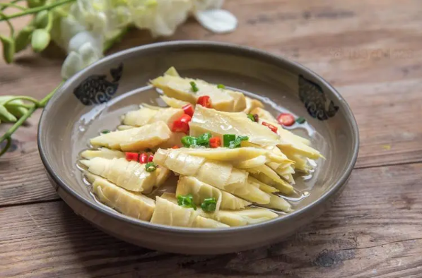 春笋焯水要焯多长时间 春笋焯水几分钟最好-小麦知识