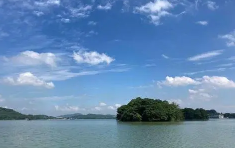 2023北方五一穿短袖还是穿长袖 北方五一穿什么衣服合适-小麦知识