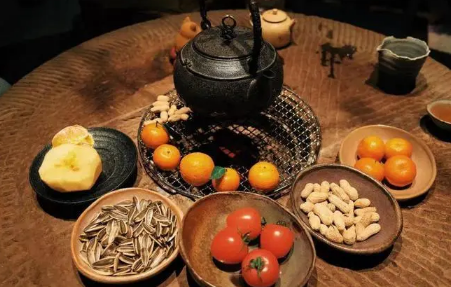 煮茶碳炉在屋内熏屋顶吗 如何安全的围炉煮茶-小麦知识