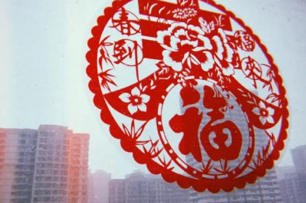 2023过年贴在门框上的纸叫什么 过年在门框上贴纸有啥注意的-小麦知识