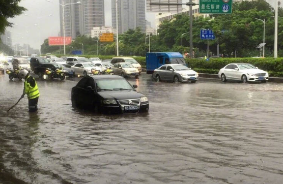 下暴雨汽车停地下车库安全吗 下暴雨车子停在地下室要紧吗-小麦知识