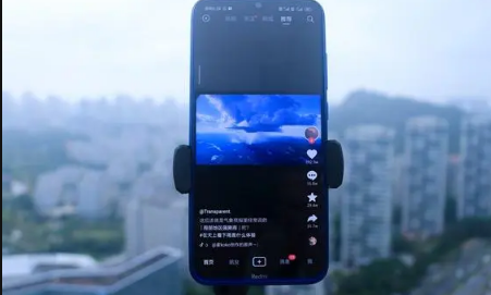 抖音连续点赞不能超过几个作品 抖音有人连续点赞10个作品会影响吗-小麦知识