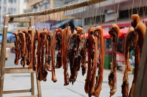 腌腊肉盐是放凉还是热的 腌腊肉的盐炒了要放凉吗-小麦知识