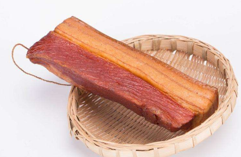 腌腊肉盐是放凉还是热的 腌腊肉的盐炒了要放凉吗-小麦知识