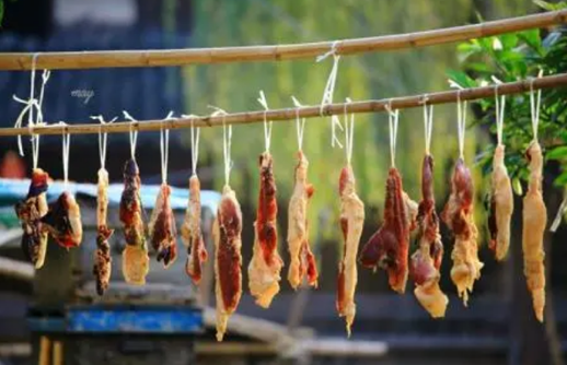 腊肉晒出油还要在晒吗 腊肉晒到出油还要晒多久-小麦知识