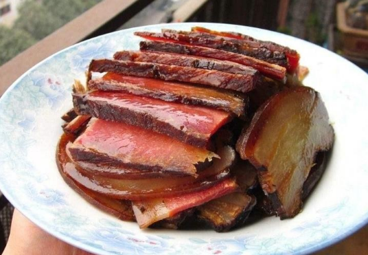 腊肉煮了咬不动怎么回事 腊肉煮完还咬不动怎么办-小麦知识