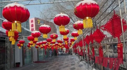 灯笼过小年就挂吗2023 春节灯笼什么时候挂好-小麦知识