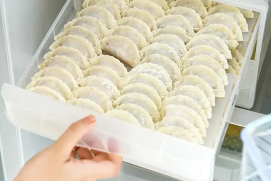 速冻饺子在没有冰箱的情况下怎么保存 速冻饺子在没有冰箱的情况下可以放多久-小麦知识