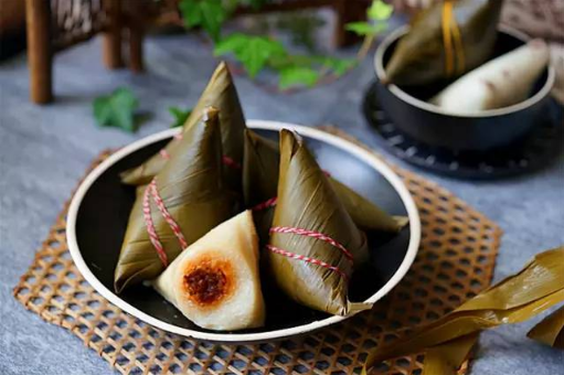 煮粽子的水可以煮饺子吗 煮粽子的水可以煮面条吗-小麦知识