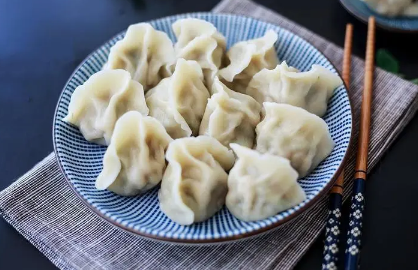 大年三十中午为什么吃饺子 过年吃饺子有什么讲究-小麦知识
