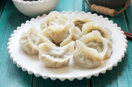 严重冻成一坨的饺子怎么吃 饺子冻成一坨了怎么办-小麦知识