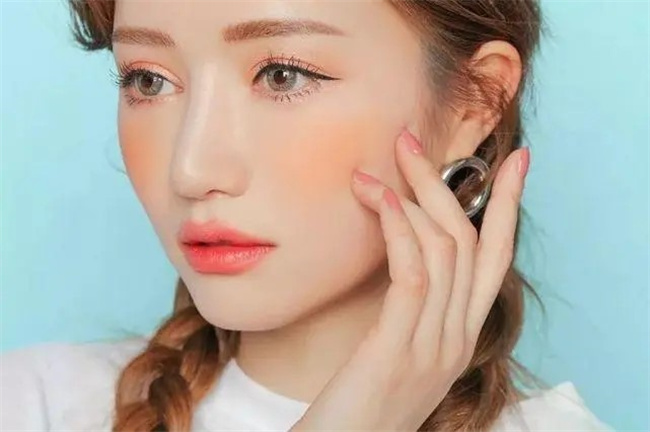 珊瑚橙腮红适合什么肤色 珊瑚橙色腮红适合什么颜色-小麦知识