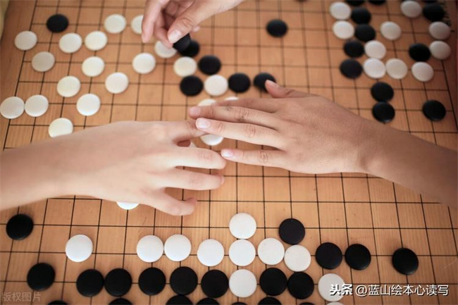 介绍老人下围棋有哪些好处 老年人下围棋的好处有哪些-小麦知识